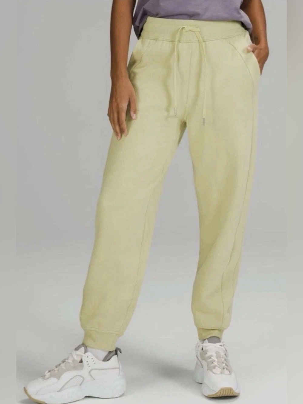 Lululemon Scuba High-Rise Jogger Sweatpants Dew Green Yellow  Size 6 Full length